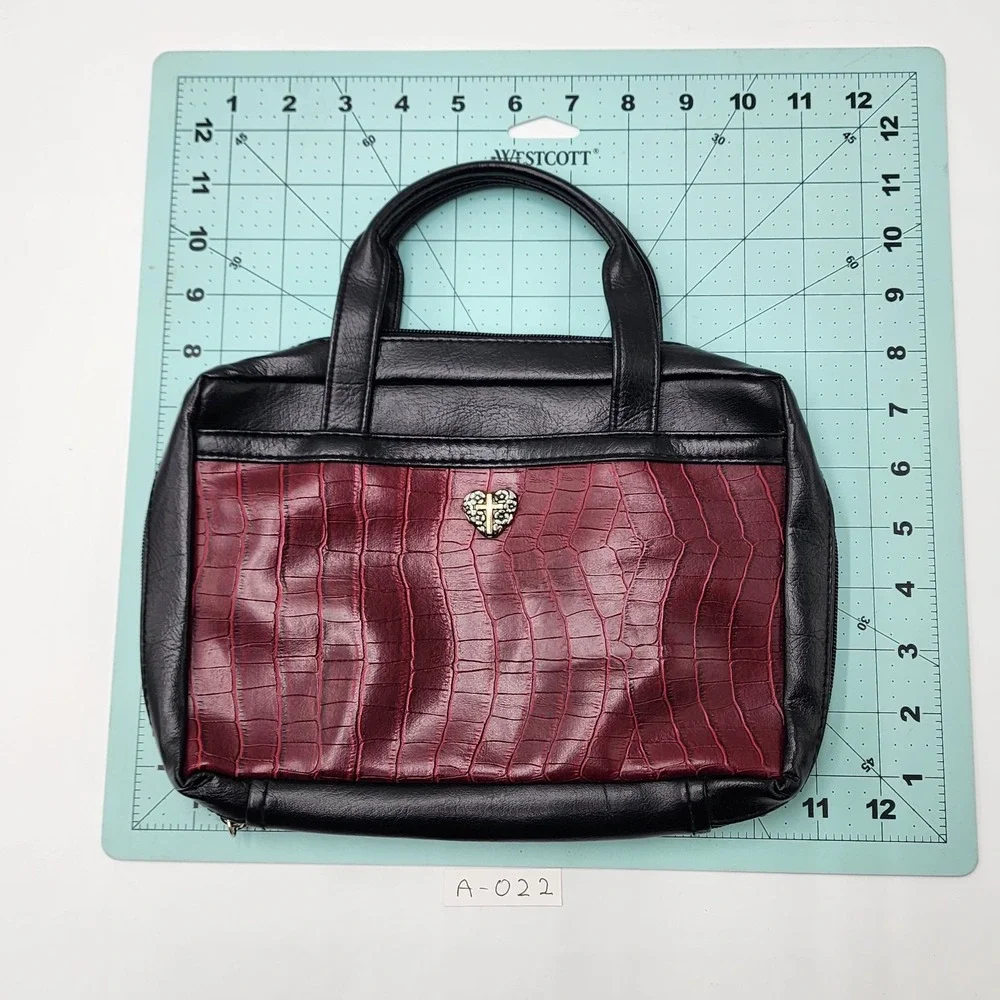 Greg Gift Red and Black Bible Case Purse Zip Pebbled‎ Handbag Large Faux Leather